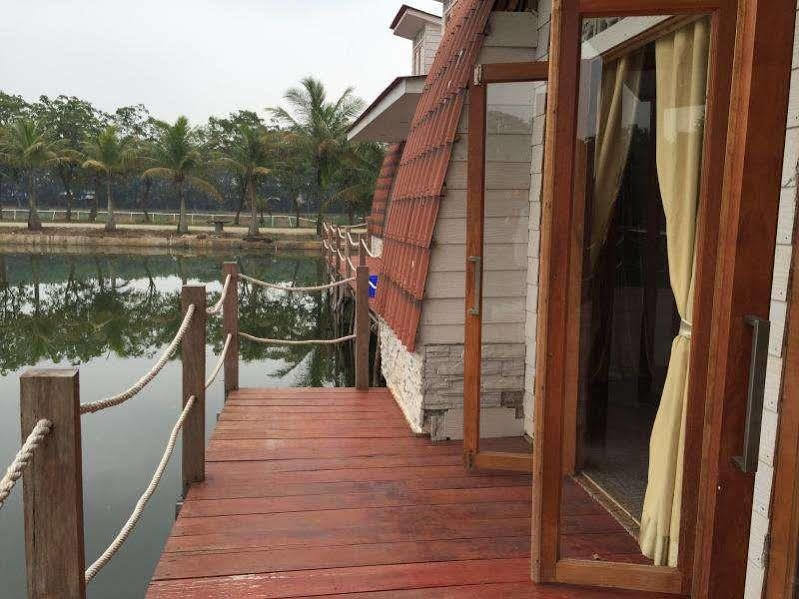 Kanaka Lake Villa Batam Zewnętrze zdjęcie
